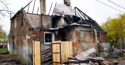 В Калининграде продлили домашний арест учредителю сгоревшего центра реабилитации, где погибли трое