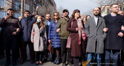 "Миром": Пашинян о том, как разрешится ситуация в Армении