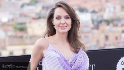 Анджелина Джоли рассказала, как дети ее "троллят"