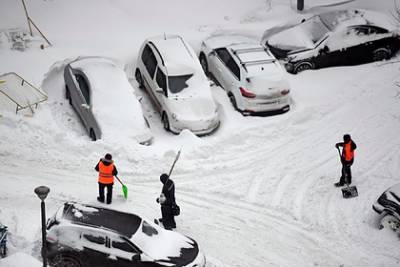 Названы города России с самыми недовольными уборкой снега жителями