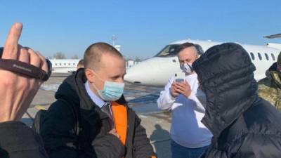 Растрата денег "Приватбанка": Яценко вышел под залог в 52 миллиона гривен