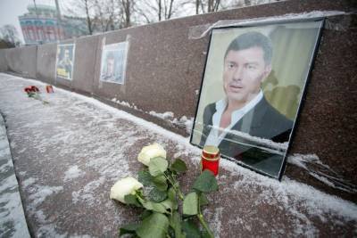 Прокурор Екатеринбурга выписала активистам предупреждение из-за вахты памяти Немцова