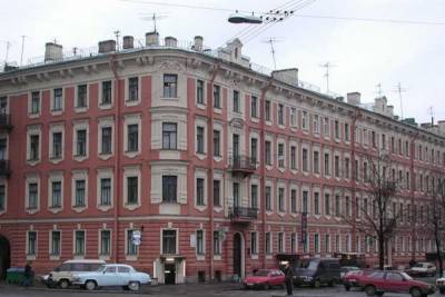 Петербург решили украсить сразу пятью новыми памятниками