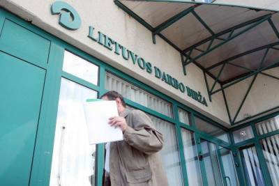 Служба занятости Литвы: работодатели должны будут сообщить о всех работающих иностранцах
