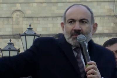 Пашинян призвал расстрелять себя на площади в Ереване