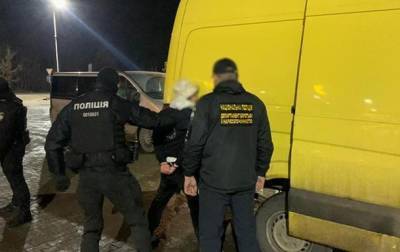 На Буковине задержали несовершеннолетних наркоторговцев