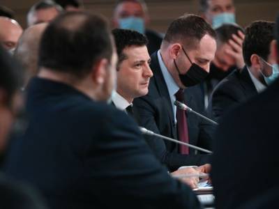 Зеленский анонсировал создание Конгресса местных и региональных властей при президенте