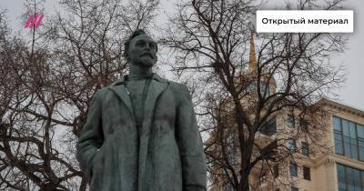 «Дзержинский создал нашу страну! — Нет, он символ беззакония». Спор о возвращении памятника на Лубянку в эфире Дождя