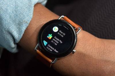 Запуск Google Assistant на работает на смарт-часах с ОС от Google