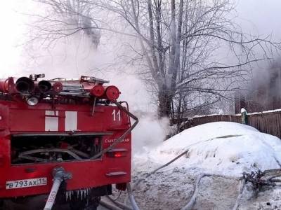 На химзаводе ХИМПЭК в Шахтах несколько часов тушат крупный пожар (видео)