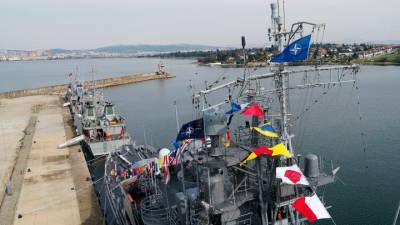 Черноморский флот России следит за кораблями НАТО