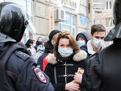 Готовится новая провокация, как с Навальным: Пономарев предрек массовые протесты весной