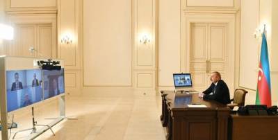 Президент Азербайджана предостерег Армению от эскалации в Карабахе, пригрозив кулаком