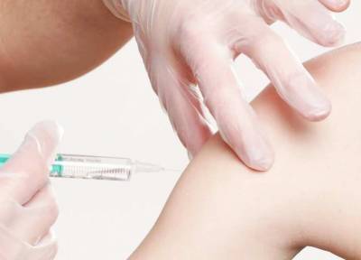 Главный эпидемиолог Приморья рассказала, кому нельзя делать вакцину от COVID-19