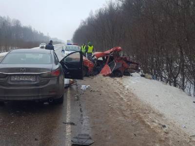В Смоленской области водитель «шестерки» не выжил в столкновении с двумя иномарками