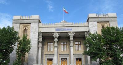 МИД Ирана призвал все стороны в Армении к сдержанности