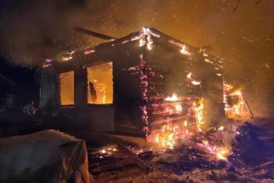 В Смоленской области горел частный дом