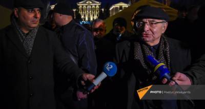 "Вы в ловушке": Вазген Манукян призвал депутатов "Моего шага" покинуть фракцию
