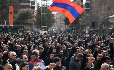 Армянская оппозиция заявила о бессрочной акции протеста, которая будет продолжаться, пока Пашинян не покинет свой пост