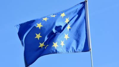 Евросоюз заявил о необходимости поддерживания карантинных ограничений