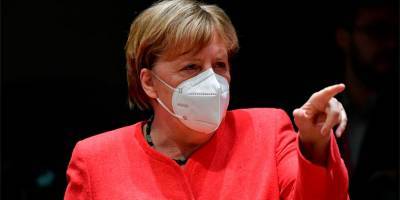 Меркель: «Нужно быть готовыми в тому, что вакцинировать придется долгие годы»