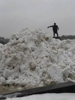 Беглов ответил на критику горожан по поводу плохой уборки улиц от снега