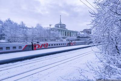В праздники и каникулы дополнительные поезда назначены между Москвой и Мурманском