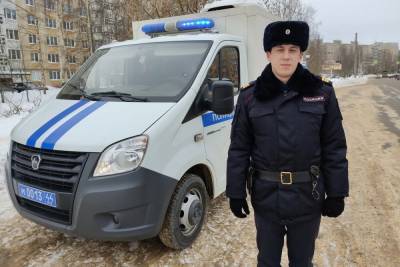 Полиция с народом: костромской полицейский задержал хулиганов благодаря помощи прохожих