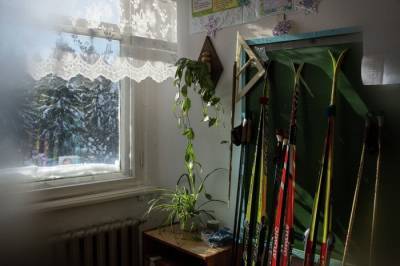 Школьные уроки вновь отменили из-за сильных морозов в четырех регионах Урала