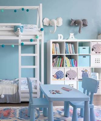 Голубой цвет в детской комнате: 20+ нескучных примеров