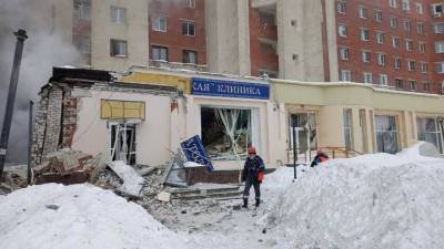 Спасатели ищут двух женщин под завалами дома в Нижнем Новгороде