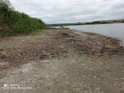 В ЛНР почти высохло Исаковское водохранилище