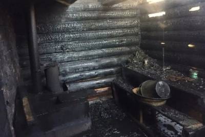 В Ершичском районе в считанные минуты сгорела баня
