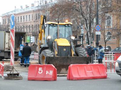 На Варшавской улице теплосети отремонтировали раньше срока