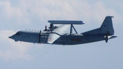 "Летающий радар" ВМС Китая не сможет осуществить взлет с палубы авианосцев