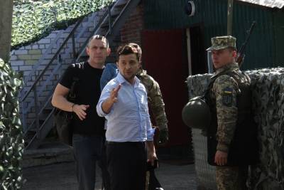 Зеленский готовит военную авантюру в Донбассе