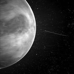 NASA опубликовало снимки ночной Венеры вблизи