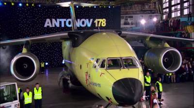 Крах украинской авиации — в Киеве задумались о сборке самолетов «Боинг» на «Антонове»
