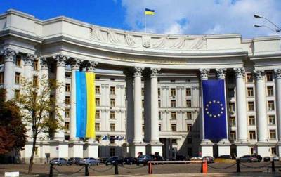 Украина призвала к усилению давления на РФ из-за Крыма