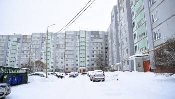 Мэр города назвал «бардаком» заваленные снегом парковки и пригрозил штрафами