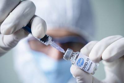 Biontech и Pfizer начинают исследование третьей дозы вакцины