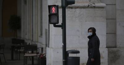 Закрываются школы, бары и рестораны: на Буковине из-за коронавируса усиливают карантин