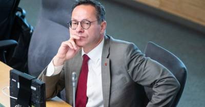ЛСДП призывает Ж. Павилёниса уйти с должности главы комитета сейма Литвы