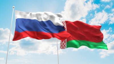 Беларусь хочет укреплять отношения с Россией из-за "давления Запада"
