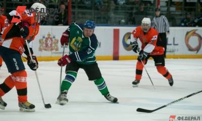 Новосибирску и Омску официально позволили принять хоккеистов в 2022 году