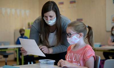 Новые штаммы коронавируса распространяются среди детей в Чехии