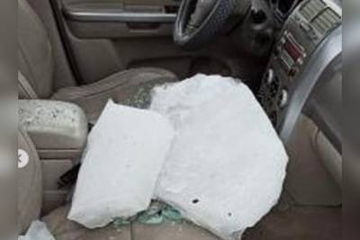 Мэрия Рязани прокомментировала падение глыбы льда на автомобиль