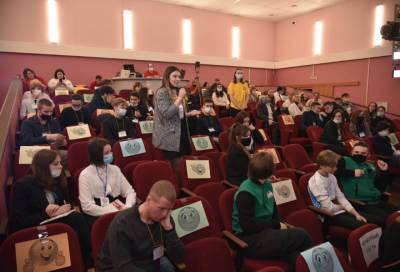 Форум молодежи Всеволожского района «Голос России» проходит в Янинском КСДЦ