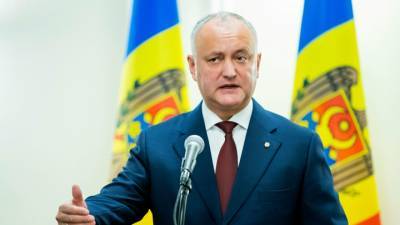 Додон: в Молдавии нужно ввести чрезвычайное положение для преодоления кризиса