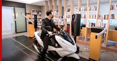 Биометрическую парковку для мотоциклов показали на видео